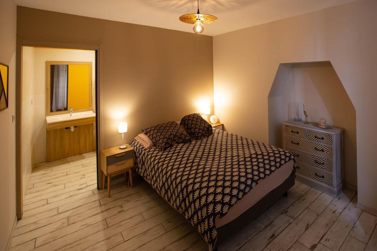 Hotel Au Bouchon Saint-Aigulin Zewnętrze zdjęcie