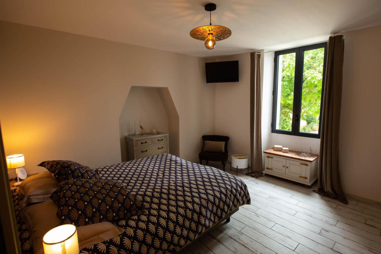 Hotel Au Bouchon Saint-Aigulin Zewnętrze zdjęcie