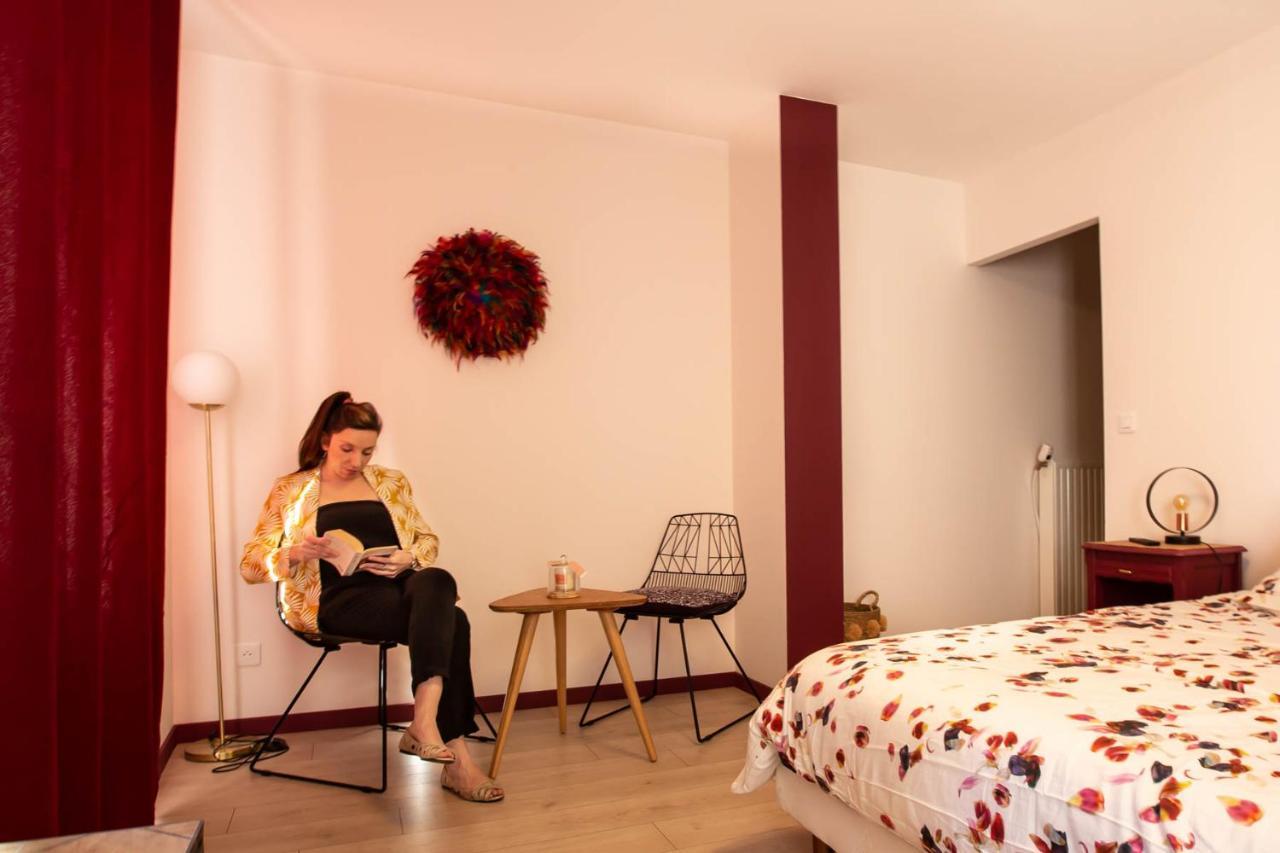Hotel Au Bouchon Saint-Aigulin Zewnętrze zdjęcie