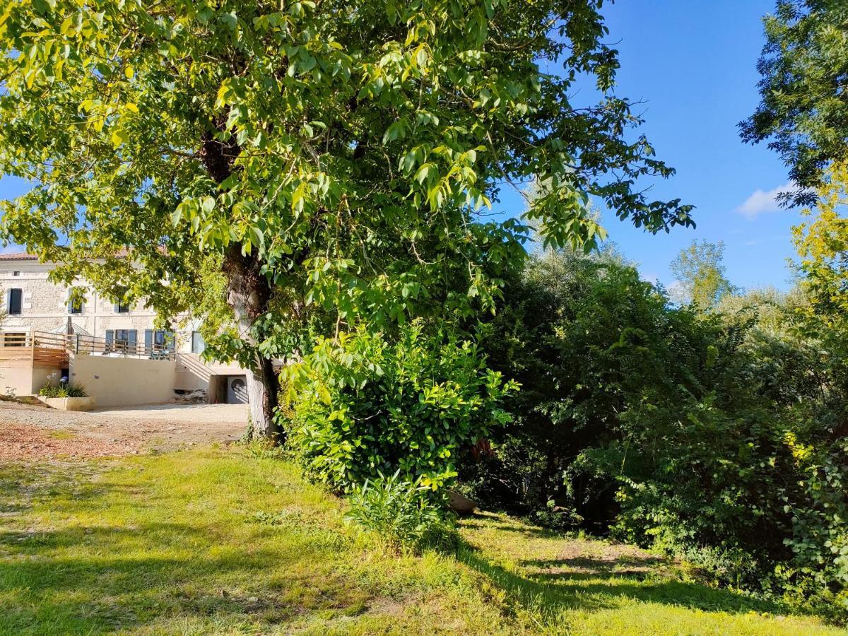 Hotel Au Bouchon Saint-Aigulin Zewnętrze zdjęcie